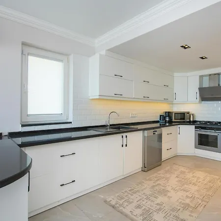 Villa Beachfront White With Private Swimming Pool *